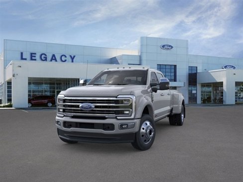 New 2026 Ford F450 Platinum w/ Platinum Plus Package image 2