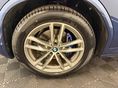 Used 2018 BMW X3 M40i image 11