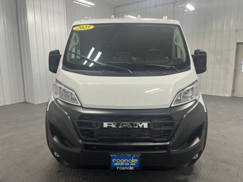 Used 2025 RAM ProMaster 2500 w/ Premium Convenience Group image 12