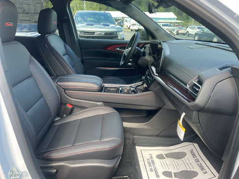 New 2026 Chevrolet Traverse Z71 w/ Enhanced Driving Package image 13