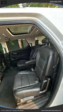 Used 2018 Chevrolet Traverse LT image 12