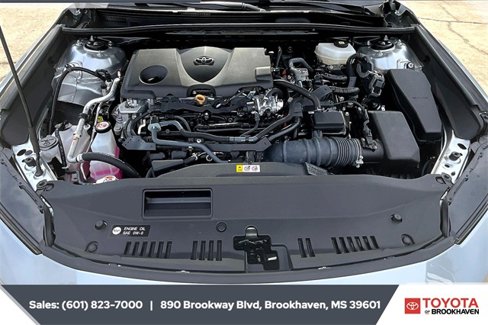 Used 2025 Toyota Camry LE image 8