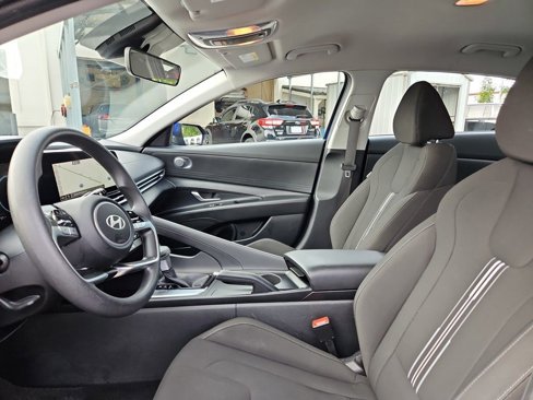 Used 2024 Hyundai Elantra SEL image 23