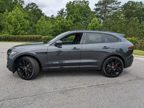 New 2026 Jaguar F-PACE R-Dynamic S image 9