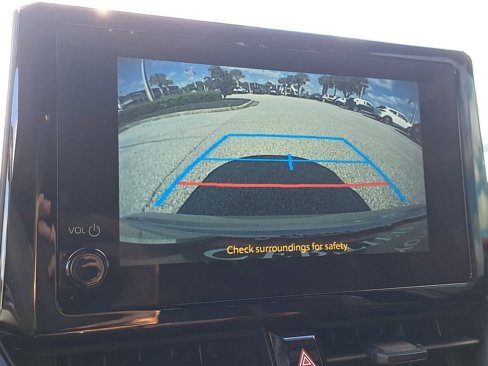 Used 2023 Toyota Corolla LE image 22