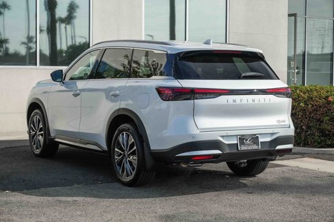 New 2026 INFINITI QX60 Luxe w/ Cargo Package image 4