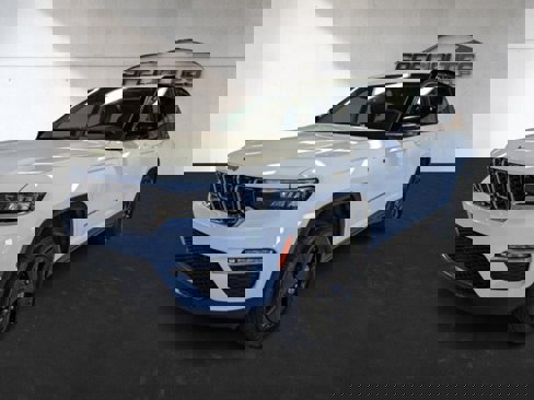 Used 2024 Jeep Grand Cherokee Limited 4xe image 5