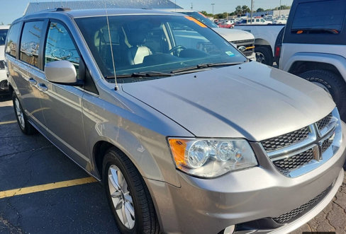 Used 2019 Dodge Grand Caravan SXT image 4