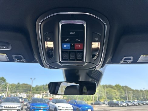 New 2025 Jeep Grand Cherokee Limited image 23