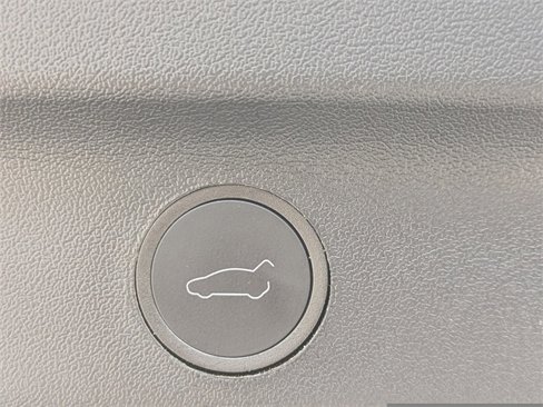 Used 2024 Tesla Model Y Long Range image 14