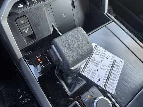 New 2025 Toyota Tundra Platinum image 33