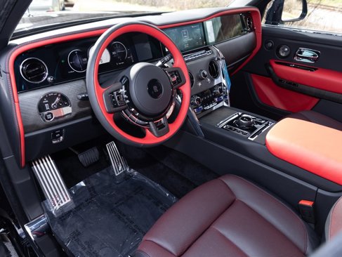 New 2025 Rolls-Royce Cullinan image 4