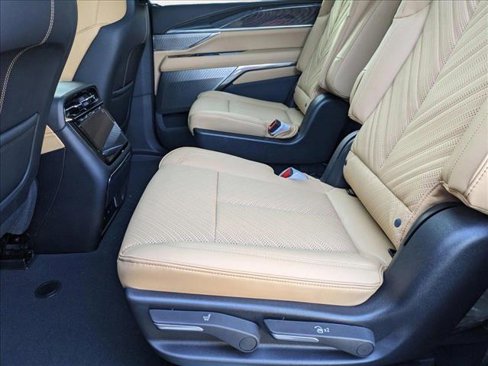 New 2025 Cadillac Escalade IQ Luxury 2 w/ LPO, Radiant Package image 14
