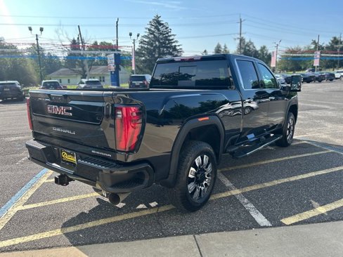 Used 2024 GMC Sierra 2500 Denali w/ Denali Reserve Package image 4