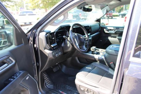 Used 2022 Chevrolet Silverado 1500 LTZ w/ Technology Package image 18