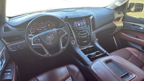 Used 2015 Cadillac Escalade Premium image 12
