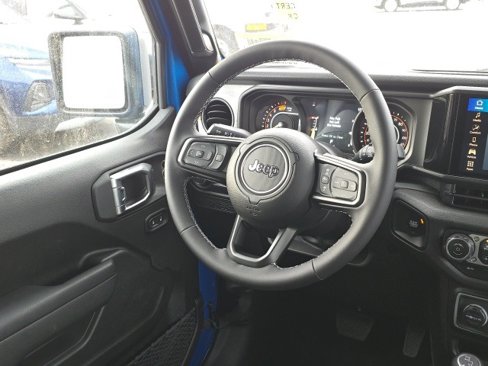 New 2025 Jeep Wrangler Sport S image 15