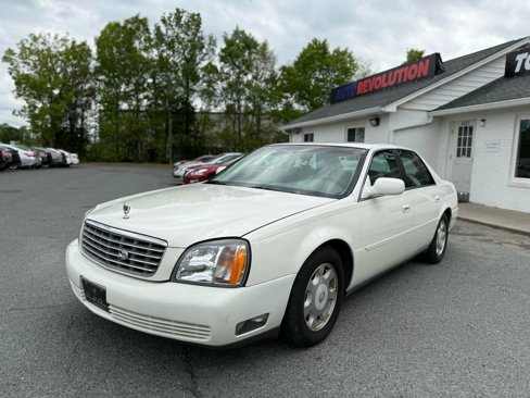 Used 2002 Cadillac De Ville Sedan w/ Comfort/Convenience Pkg image 3