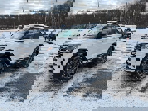 New 2025 Ford Explorer Active w/ Active Comfort Package image 1