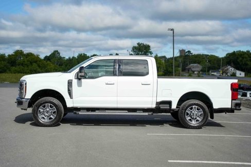 Used 2024 Ford F250 Lariat image 8