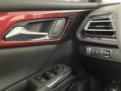 New 2026 Chevrolet Traverse Z71 w/ LPO, Floor Liner Package image 21