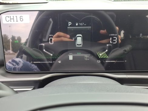New 2026 Kia Sportage EX image 18