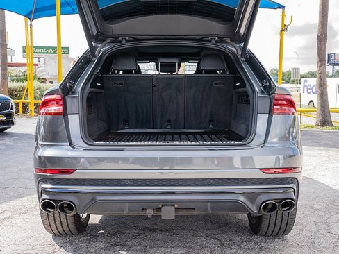 Used 2021 Audi SQ8 Premium Plus w/ SQ8 Black Optic Package image 16