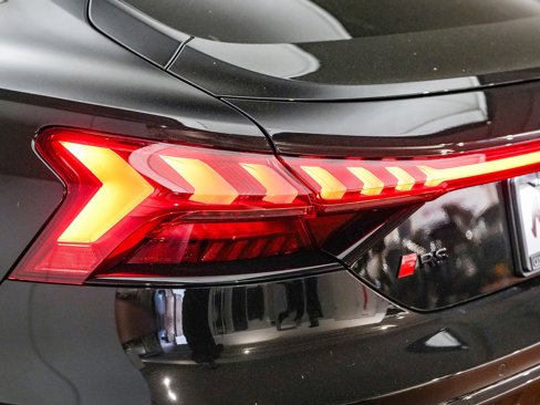 New 2025 Audi RS e-tron GT performance image 18