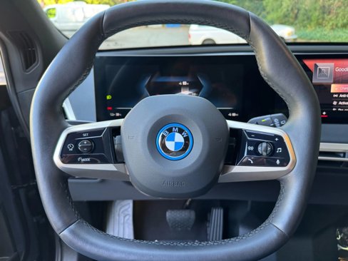 Used 2023 BMW iX M60 w/ Executive Package image 29