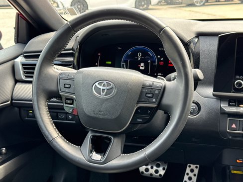 Used 2025 Toyota Camry SE image 23