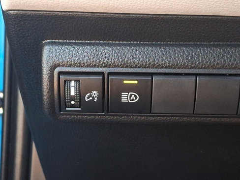 Used 2022 Toyota Corolla SE image 25