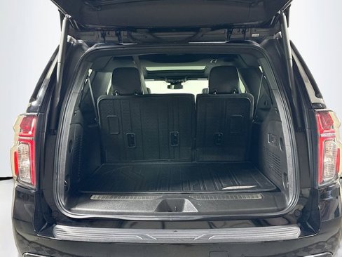Certified 2024 Chevrolet Suburban Z71 w/ Luxury Package image 28