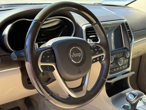 Used 2015 Jeep Grand Cherokee Overland w/ Advanced Technology Group image 20