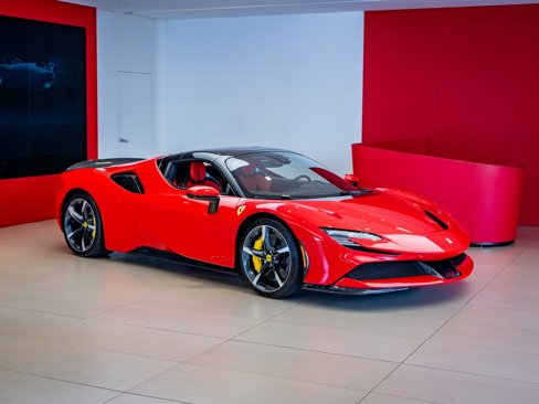 Used 2023 Ferrari SF90 Spider image 27