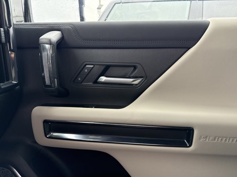 New 2026 GMC Hummer EV SUV image 17