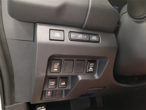 Used 2024 Nissan Frontier SV w/ Hardbody Edition image 26