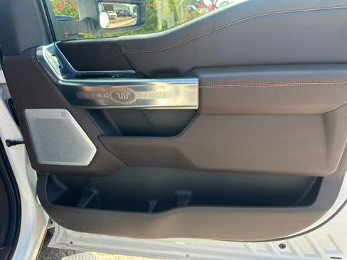 Used 2025 Ford F250 King Ranch w/ Chrome Package image 16