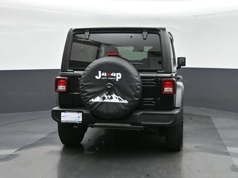 Used 2024 Jeep Wrangler Sport S image 6