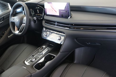 New 2025 INFINITI QX60 Luxe w/ Black Edition image 32