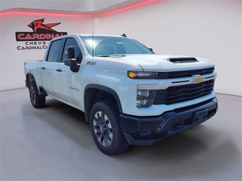 Used 2024 Chevrolet Silverado 2500 Custom w/ Custom Value Package image 1