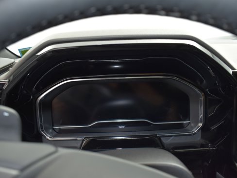 Used 2024 Chevrolet Silverado 1500 ZR2 w/ Technology Package image 15
