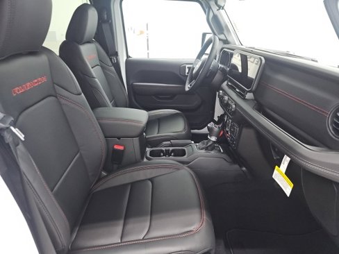 New 2025 Jeep Gladiator Rubicon w/ Safety Group image 13
