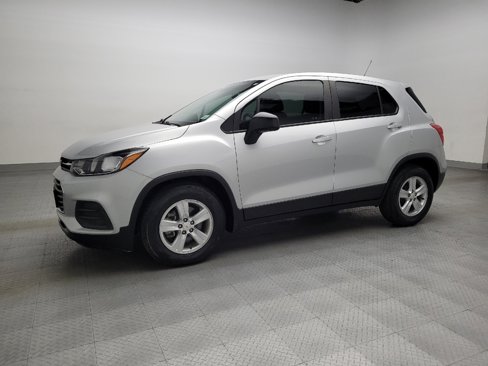 Used 2020 Chevrolet Trax LS w/ Tint and Cruise Package image 2