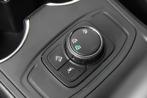 Used 2024 GMC Terrain SLE image 29