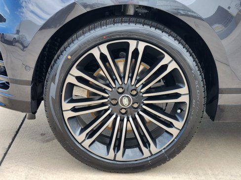 New 2026 Land Rover Range Rover Velar Dynamic SE image 10