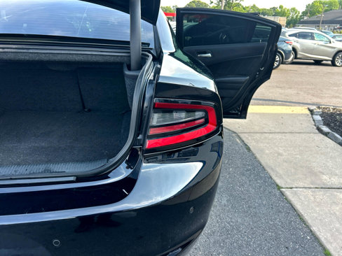 Used 2017 Dodge Charger SXT w/ AWD Plus Group image 24