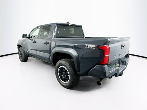 Used 2025 Toyota Tacoma TRD Off-Road image 5