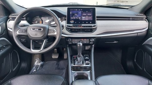 Certified 2024 Jeep Compass Latitude image 13