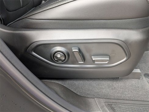 New 2025 Jeep Grand Cherokee L Limited w/ Luxury Tech Group II image 39