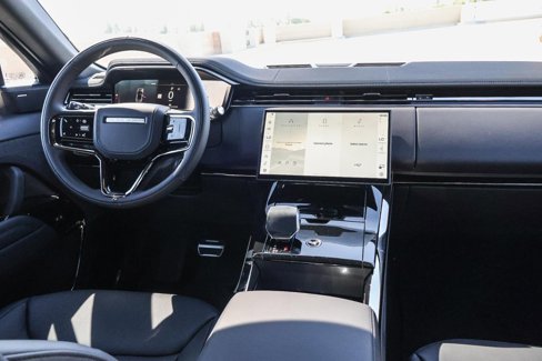 New 2025 Land Rover Range Rover Sport Dynamic SE image 14